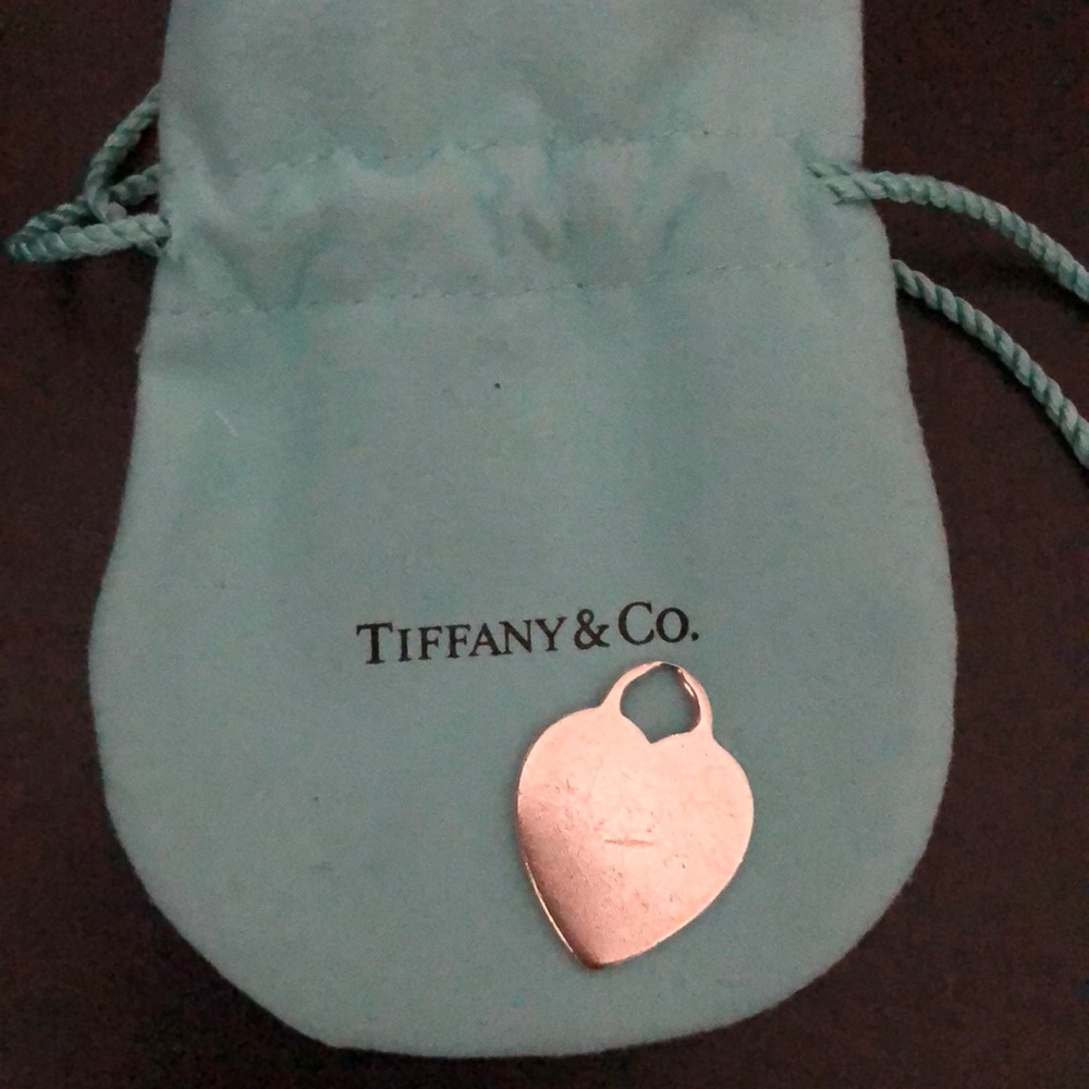 Tiffany heart pendent